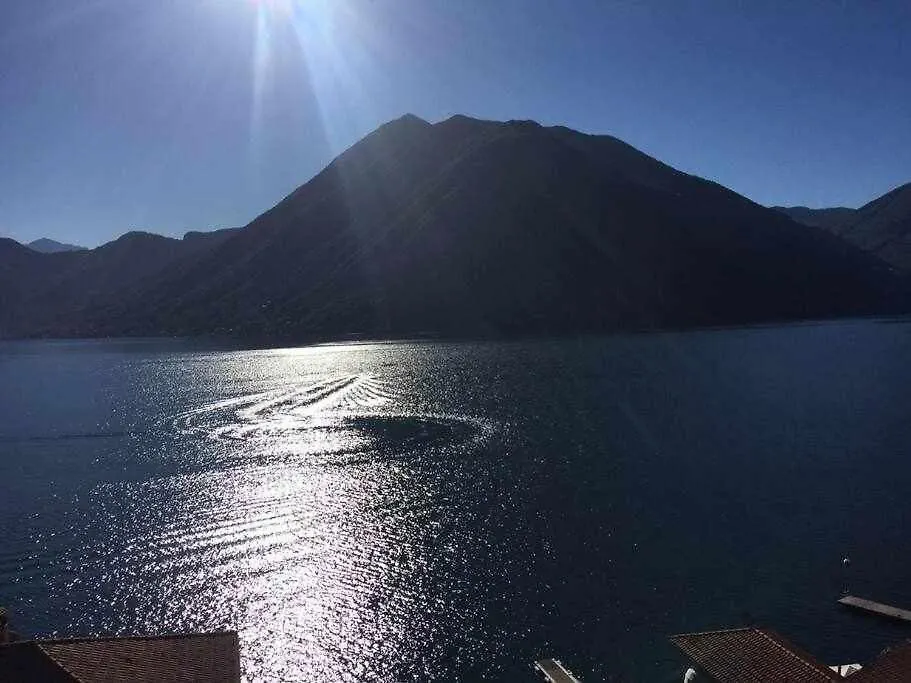 ארגגנו Una Finestra Sul Lago