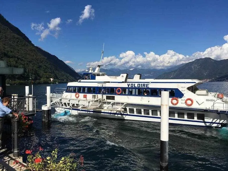 Una finestra sul lago Argegno 0*,