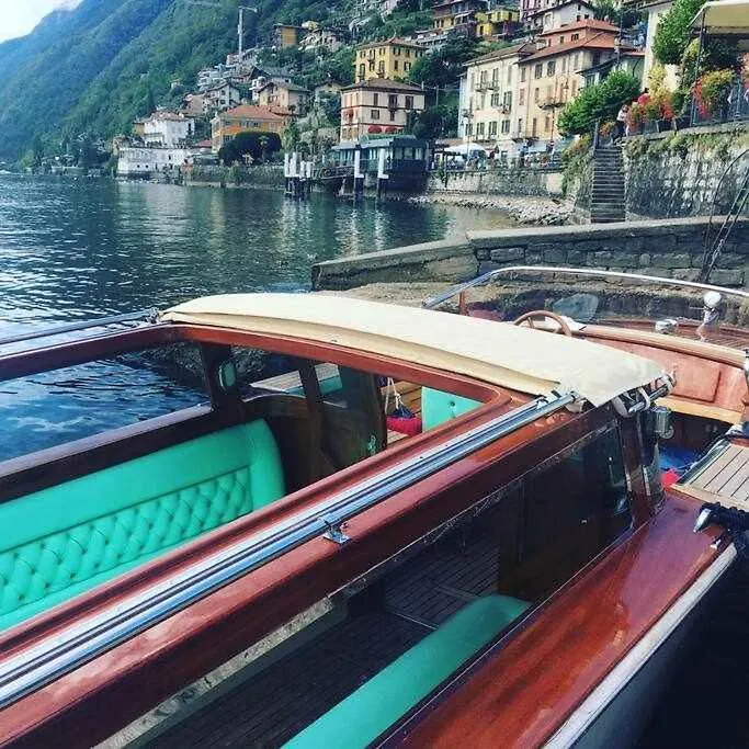 Una finestra sul lago Argegno 0*,  Italia